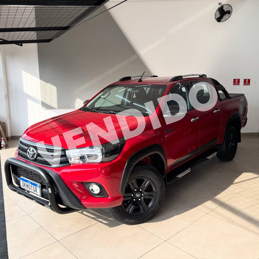 Toyota Hilux 2.8 Sr Challenge 4x4 Cd 16v Diesel 4p automático